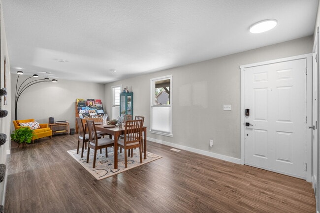 Building Photo - 15083 E 43rd Ave