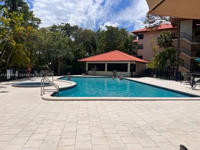 Building Photo - 55 Ocean Ln Dr