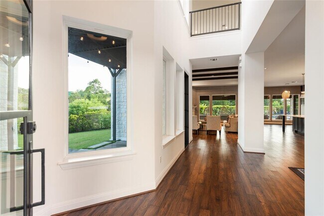 Building Photo - 716 Crestone Stream Dr