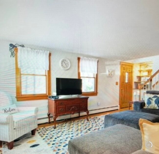 Building Photo - 10 Avery Ave