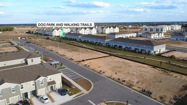 Building Photo - 1635 Thicket Ave