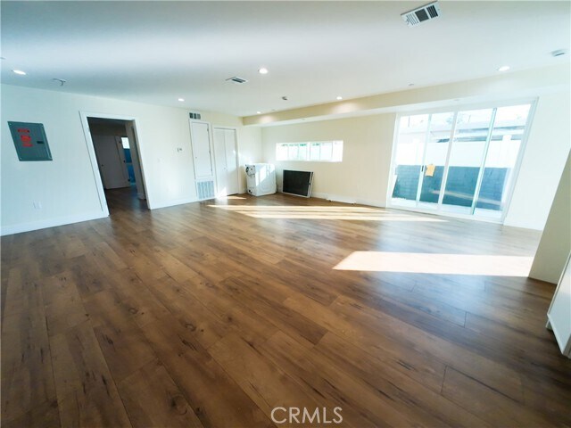 Building Photo - 6628 Camellia Ave