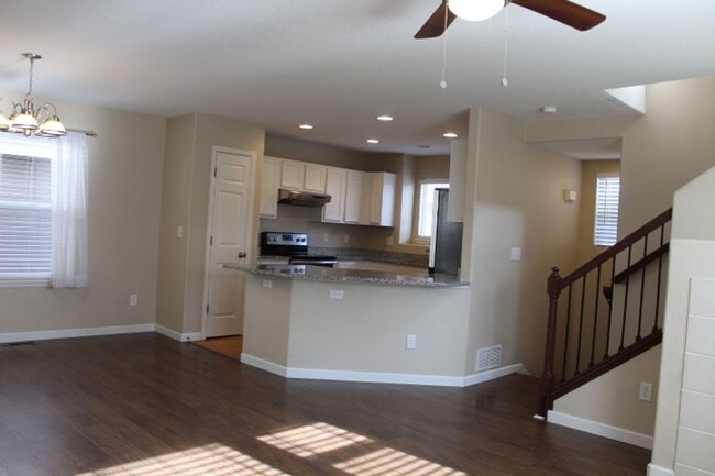 Building Photo - Stunning 3 BR/3 BA in Stockbridge At Meridian Community!