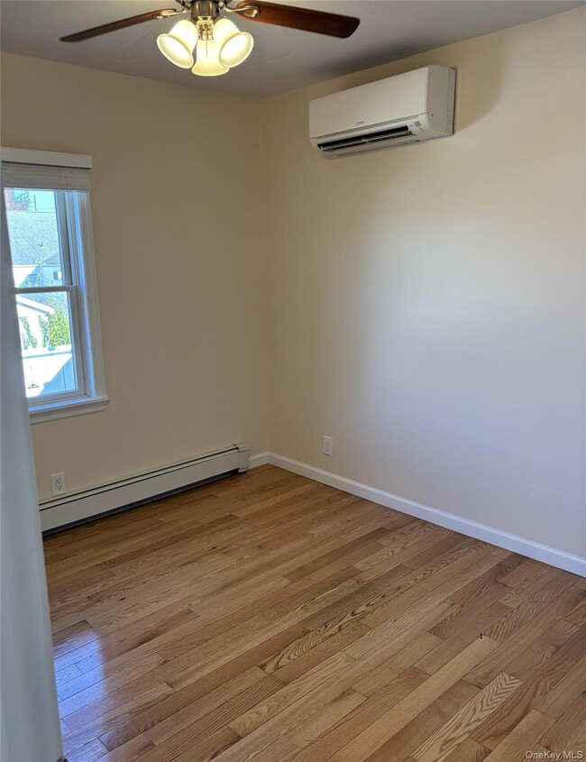 Building Photo - 536 N 6th St