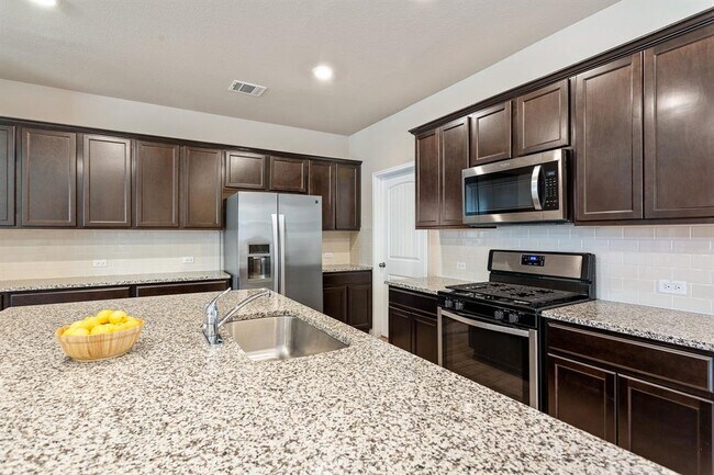 Building Photo - 309 Empress Tree Dr