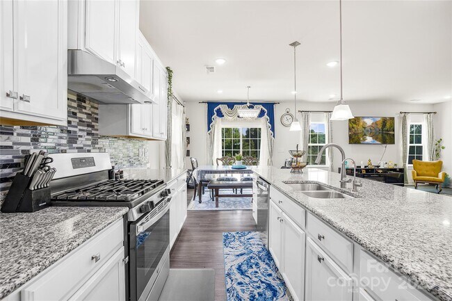 Building Photo - 7106 Waterwheel St SW
