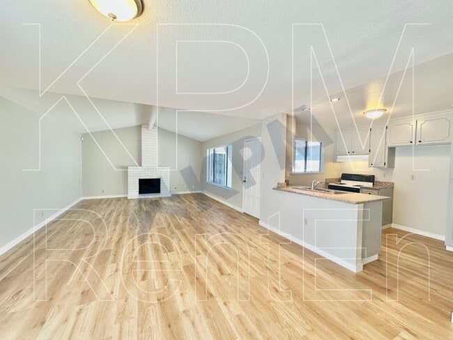 Building Photo - 5530 Fox Sparrow Ct