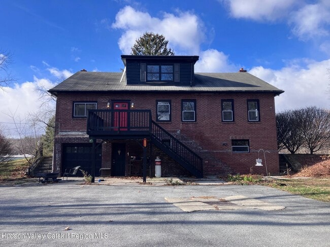 Primary Photo - 274 N Rd