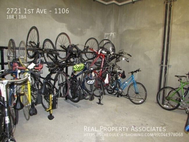 Building Photo - 2721 1st Ave