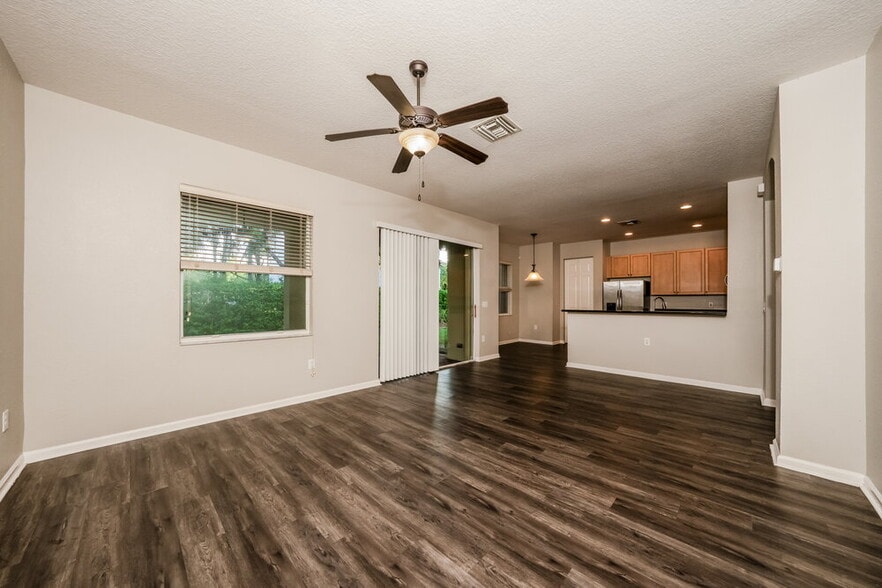 Building Photo - 7617 Jewelwood Dr