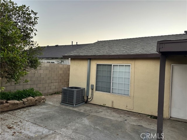 Building Photo - 234 Sagamore St N