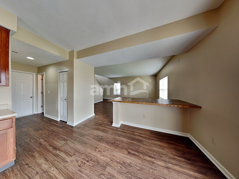 Building Photo - 5811 Outer Bank Rd