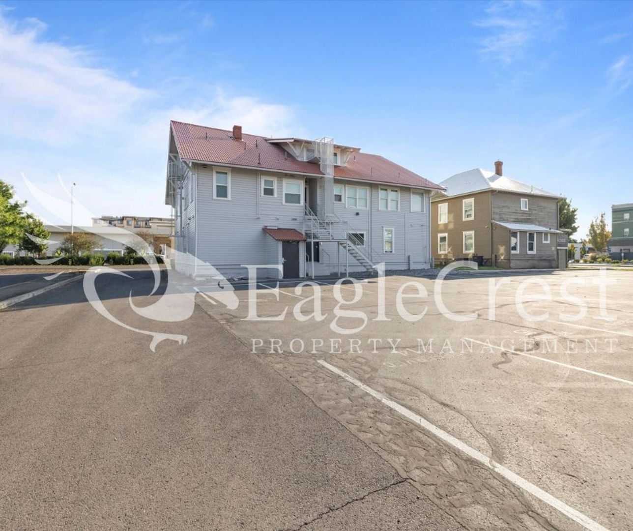 Building Photo - 105NSP