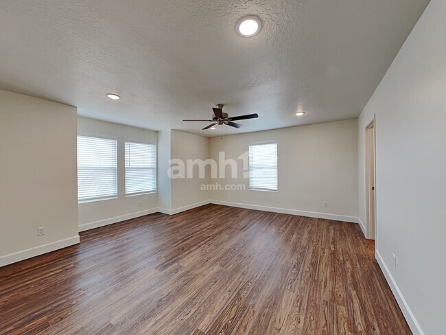 Building Photo - 6108 W Copper Hawk Dr