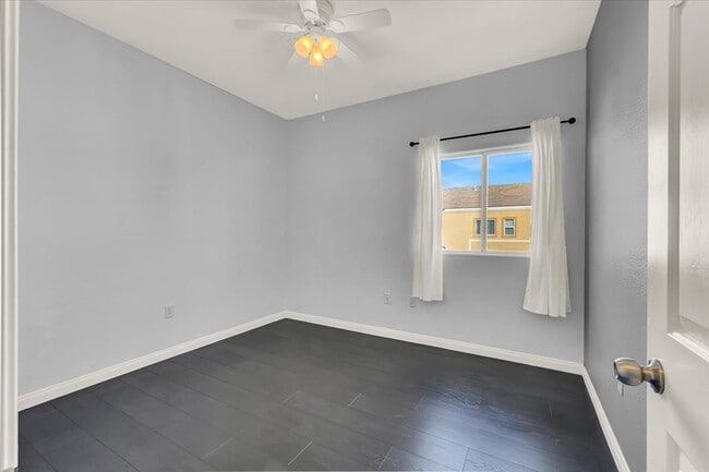 Building Photo - 9303 Gilcrease Ave