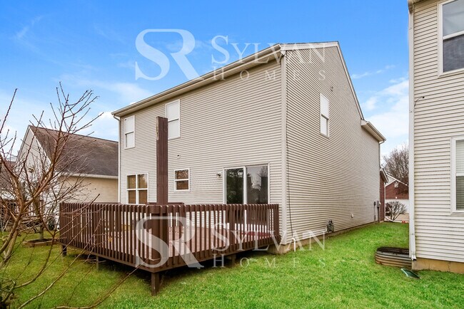 Building Photo - This stunning home is waiting for you!