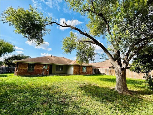 Building Photo - 9 S Cynthia St