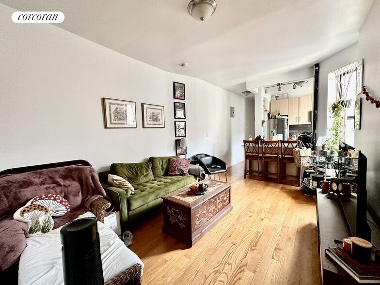 Building Photo - 508 W 136th St