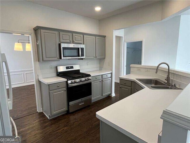 Building Photo - 319 Dexter Dr