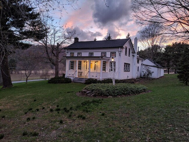 Building Photo - 164 Eddie Martin Rd