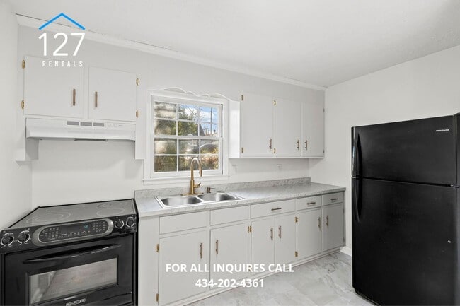 Building Photo - Spacious 2 Bed/1 Bath Property in Lynchburg