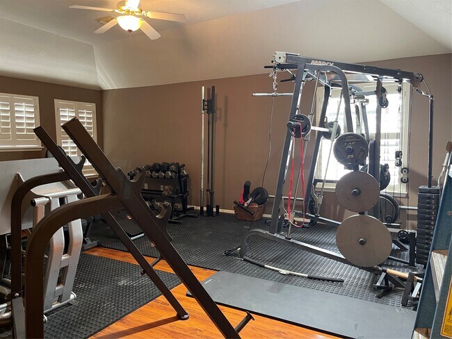 Building Photo - 21619 San Marino Dr