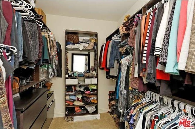 Master Walk in Closet - 13200 Moorpark St