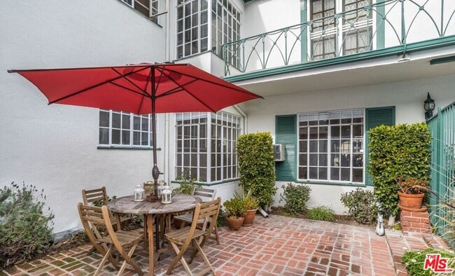 Building Photo - 9756 W Olympic Blvd