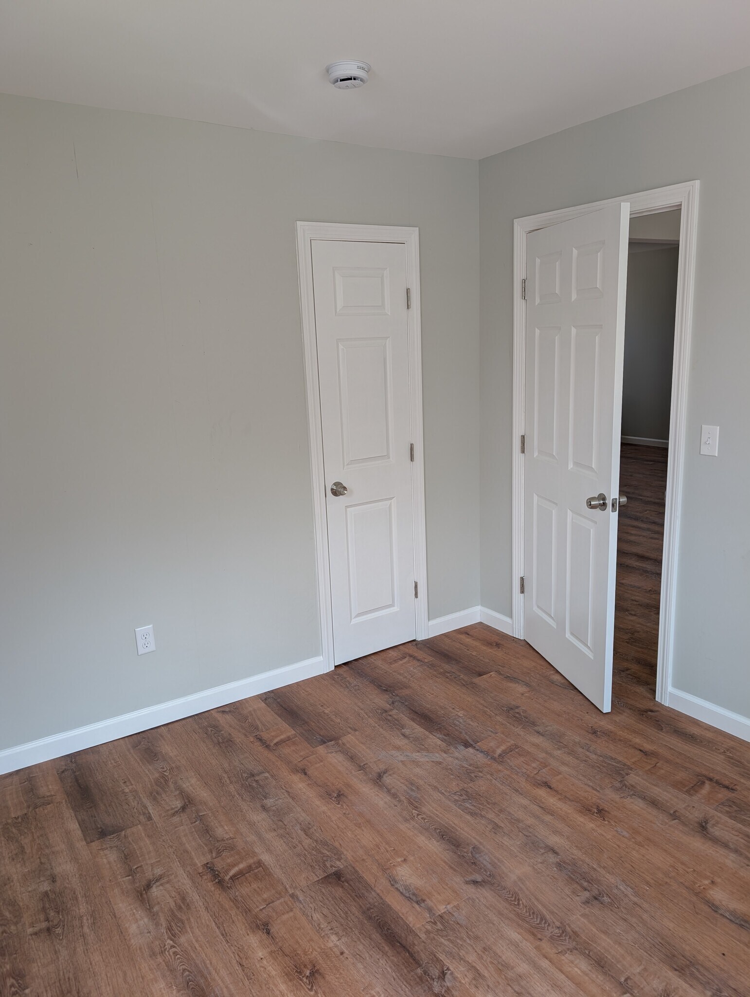 Building Photo - 429 Tolland Turnpike