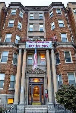 Building Photo - 120 Boylston St