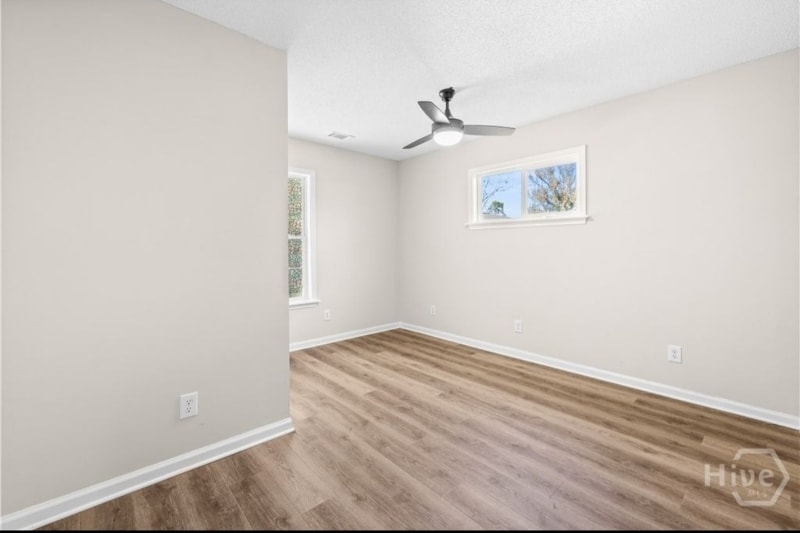 Building Photo - 1230 Estates Way