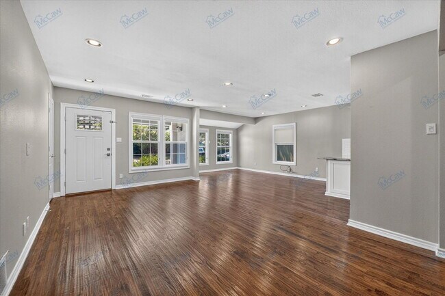 Building Photo - 4727 Wateka Dr