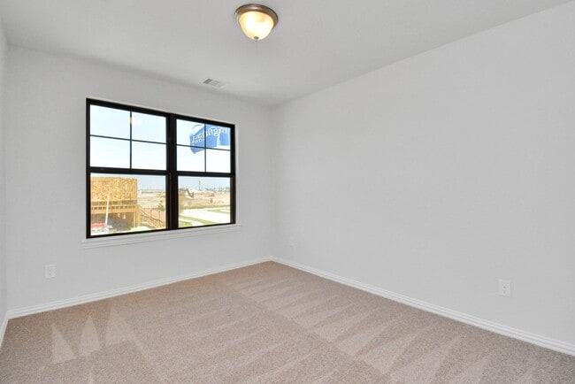 Building Photo - 27911 Western Crk Ct