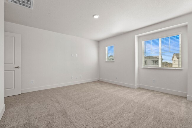Building Photo - The Aspen - Luxurious 3 Bedroom 2.5 Bath T...
