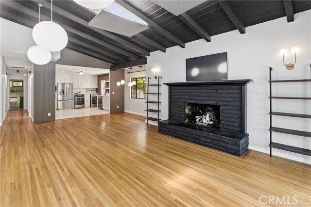 Building Photo - 5650 Maynard Ave