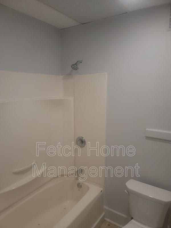 Building Photo - 107-109 East Main Street