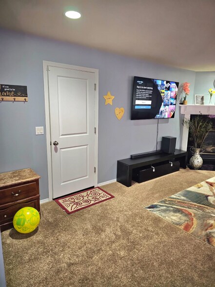 Building Photo - 18447 95th Ave E