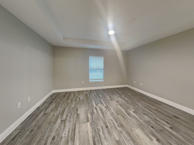 Building Photo - 13 Locust Loop