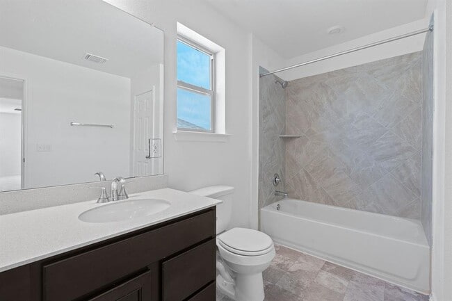 Building Photo - 4720 Pell Rd