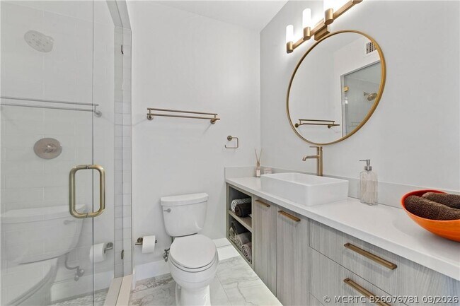 Building Photo - 2200 S Ocean Ln