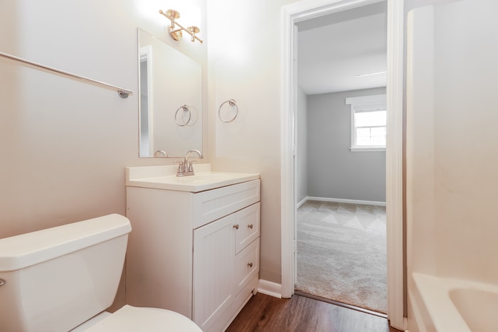 Building Photo - 835 Von Kolnitz Rd