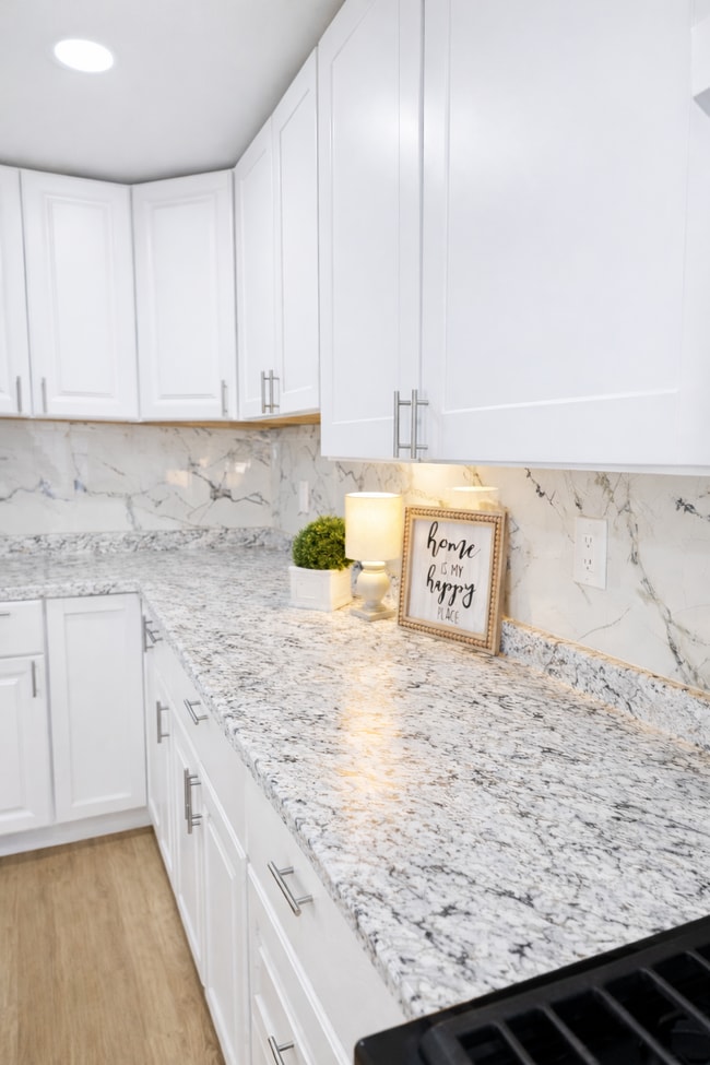 Building Photo - 7247 Middlesex St