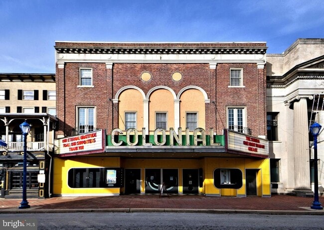 Building Photo - 254 Morris St