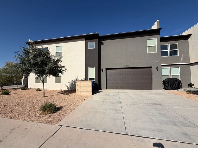 Building Photo - 5515 S Carnelian Pkwy