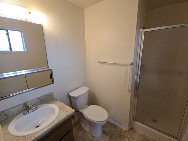 Building Photo - 3-Bedroom Arcata home located close to Cal...
