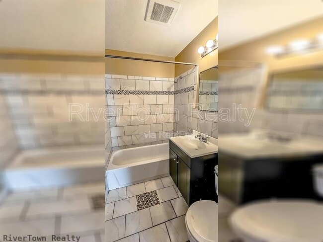 Building Photo - 2644 Courtney Dr