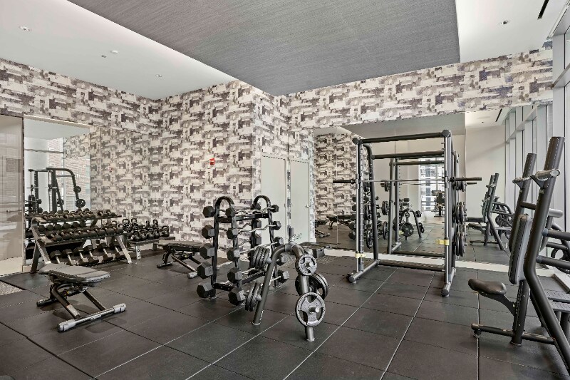 Building Photo - 1175 N La Salle Dr