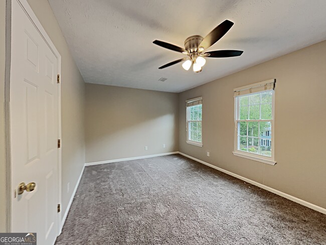 Building Photo - 800 Crab Orchard Dr