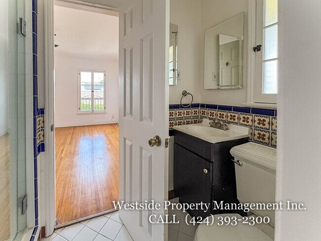 Building Photo - 9369 W Olympic Blvd