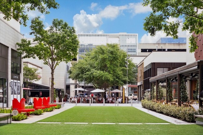 Building Photo - 1711 Allen Pkwy